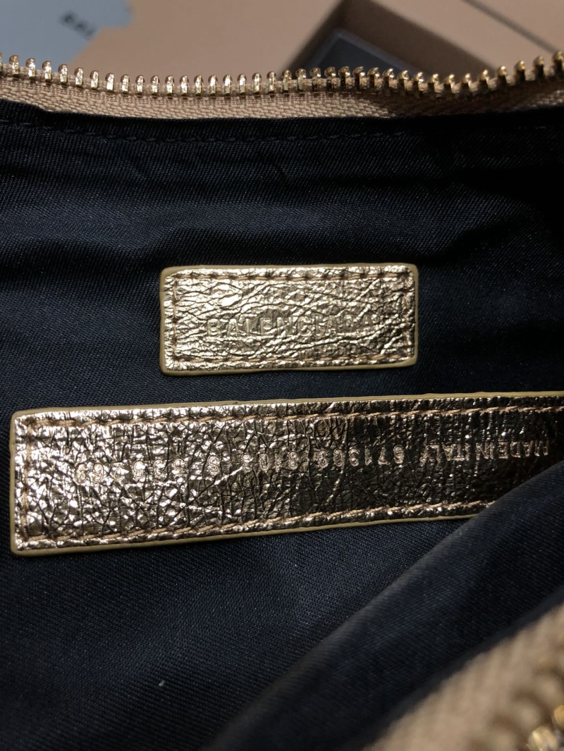 Ba1en*iaga le cagole bags